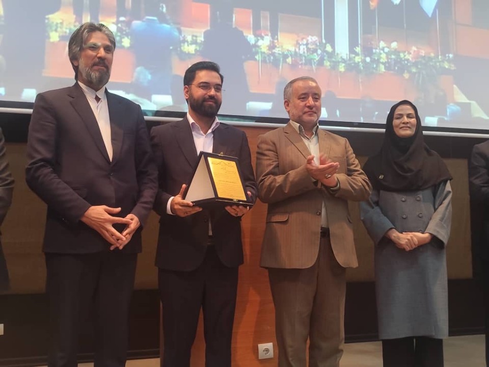 شرکت سیمان قاین بهعنوان آزمایشگاه همکار نمونه استاندارد استان خراسان جنوبی معرفی شد شرکت سیمان قاین بهعنوان آزمایشگاه همکار نمونه استاندارد استان خراسان جنوبی معرفی شد